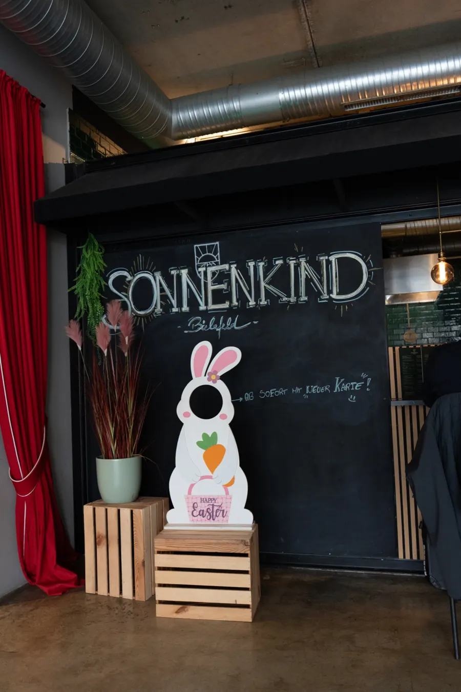 Eingang zum Stand Sonnenkind