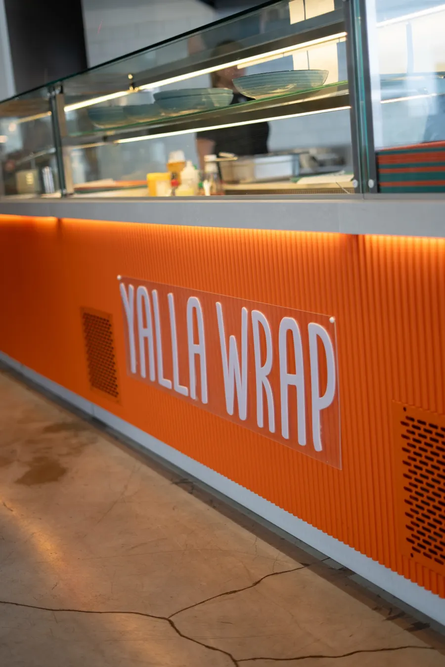 Orange Theke von Yallá Wrap